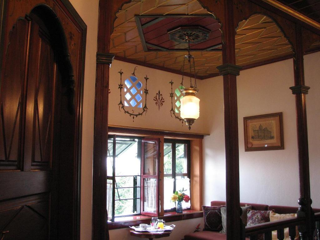 Glorious Peleys Castle Hotel Vizitsa Exterior photo